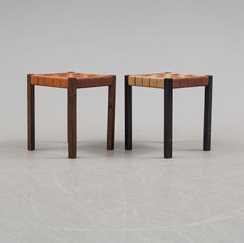 AXEL LARSSON, Pallar, två snarlika, Funkis, Svenska Möbelfabriken, 1930-tal.