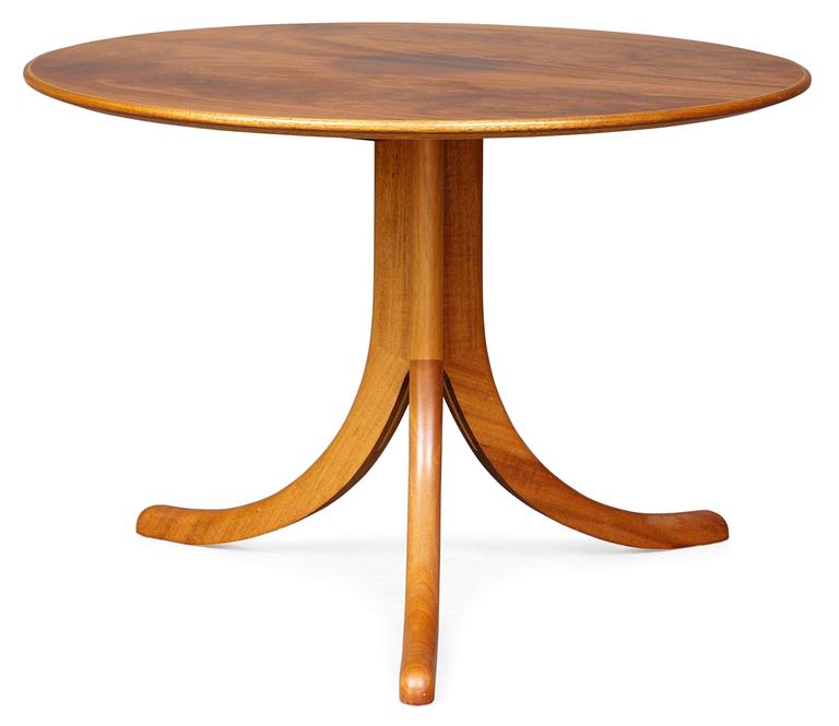 A Josef Frank mahogany and walnut table, Firma Svenskt Tenn.