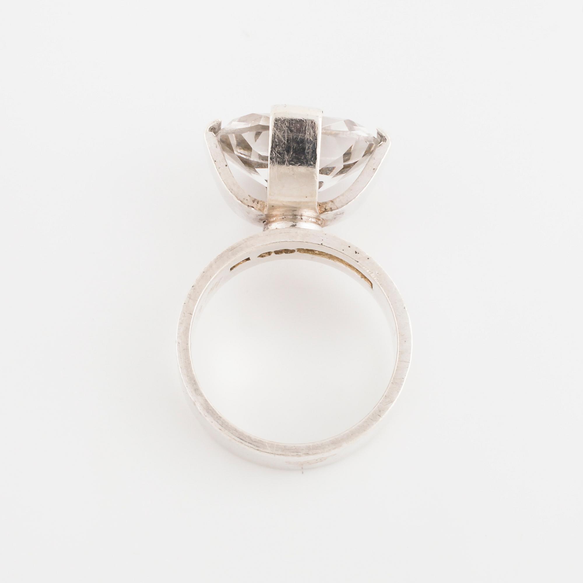 ULF SANDBERG, för Ceson, Göteborg, 1966, ring med bergkristall.