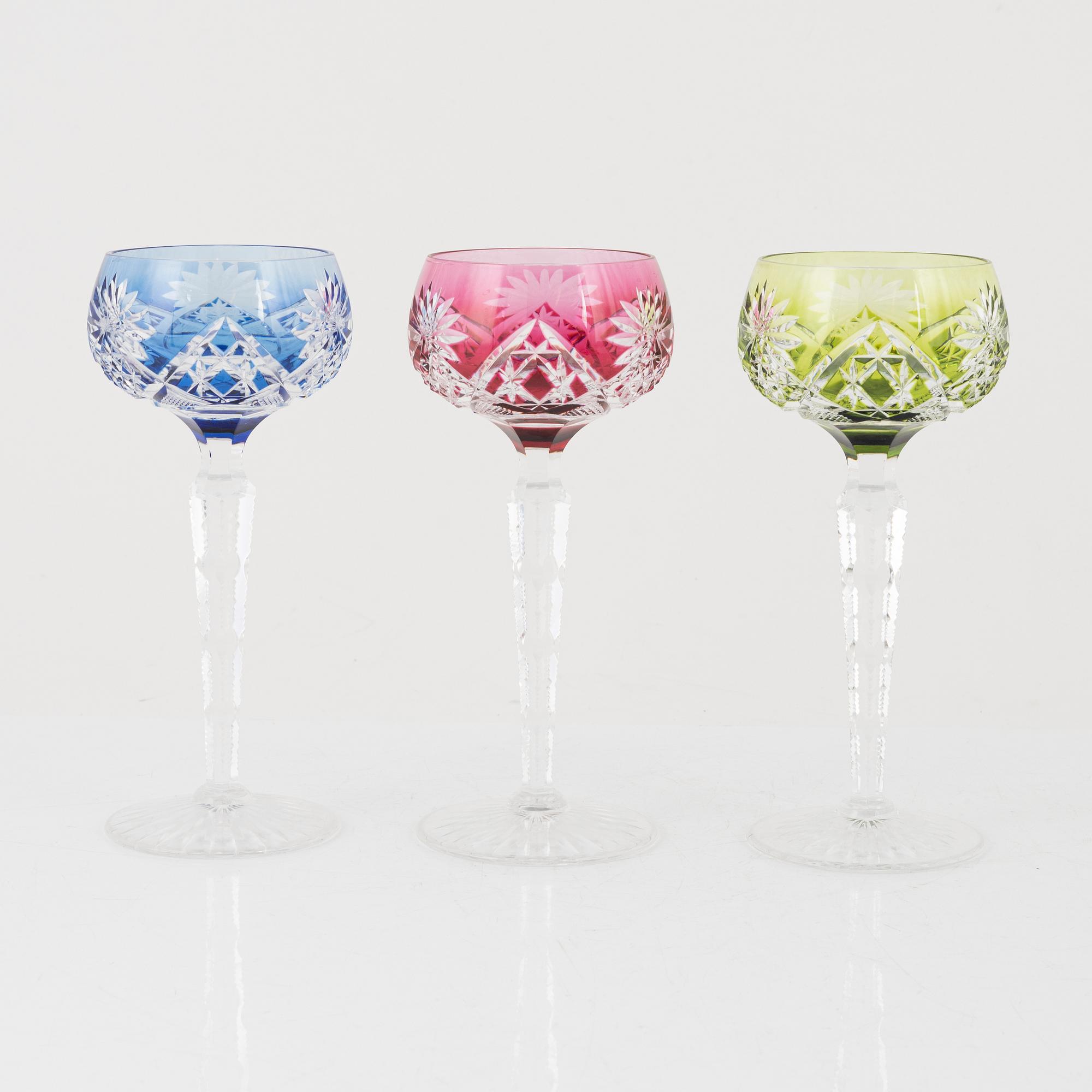 A set of 18 glasses, 20th century.