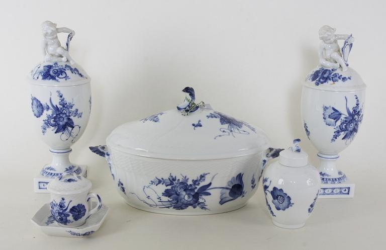 PARTI PORSLIN, 5 delar, Blå Blomst, Royal Copenhagen.