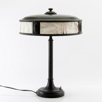 Table lamp 1910s/1920s Swedish grace.