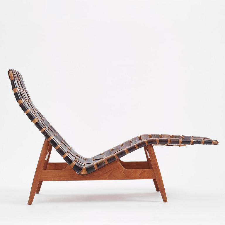 Arne Vodder, a teak lounge chair, Bovirke, Denmark, 1950s.