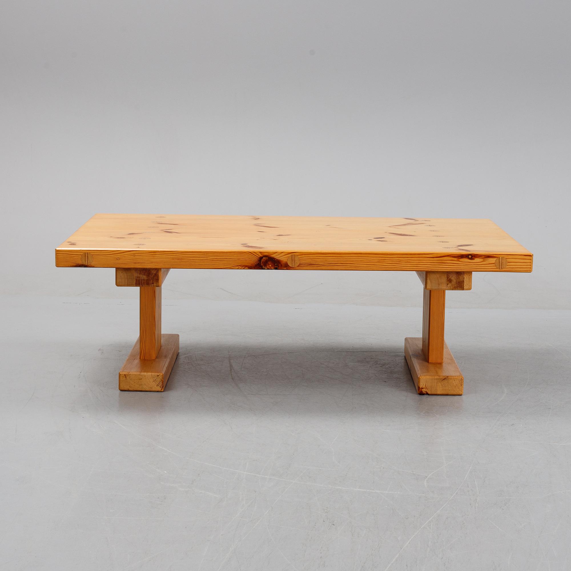 Roland Wilhelmsson, soffbord, Ågesta, 1970-tal, signerat.