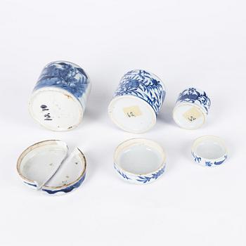 Two blue and white tea caddies, 18th century, and three blur and white lidded boxes, 19th century, China.