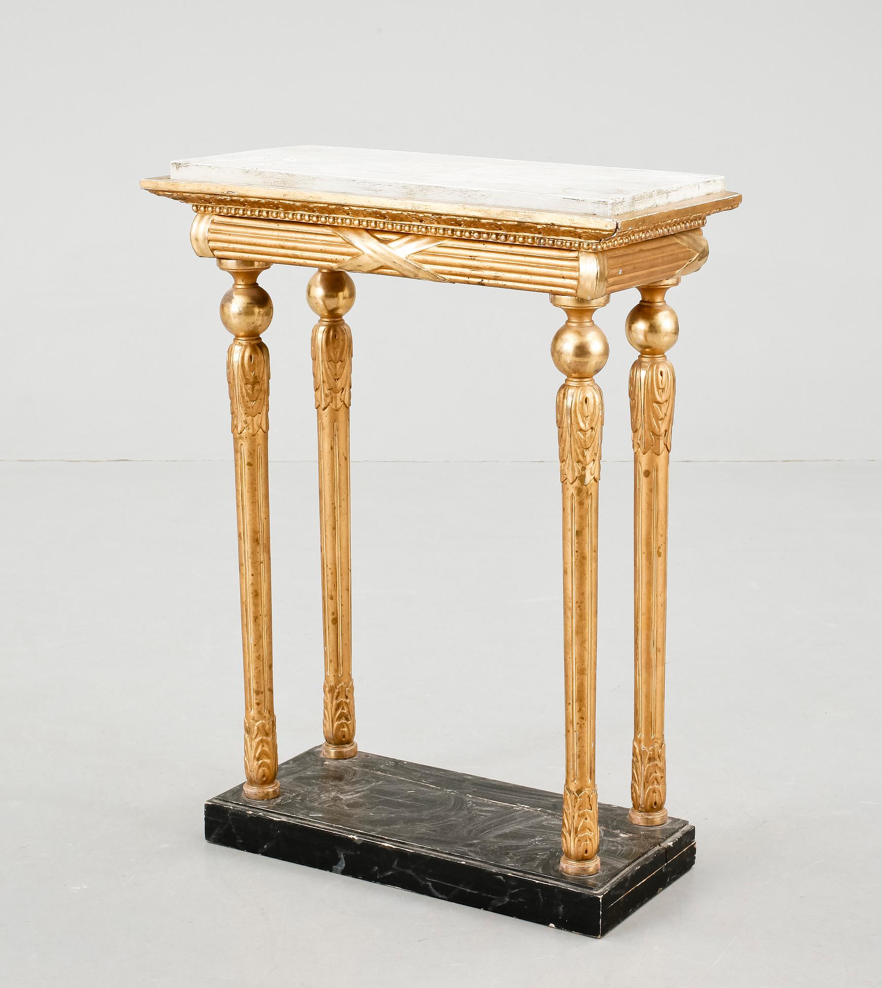 KONSOLBORD, sengustavianskt, tidigt 1800-tal.