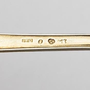 Johan Petter Grönvall, dessertbestick, 36 st, förgyllt silver, Stockholm 1818-1821, knivarna av Bernt Erlandsson,