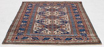 Carpet, northwest Persian, antique, approx. 165 x 120 cm.