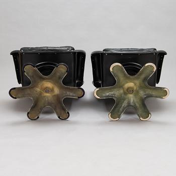 Yrjö Kukkapuro, a pair of 1960's '418' armchairs for Haimi.