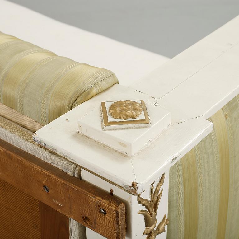 SOFFA, sengustaviansk, omkring år 1800.