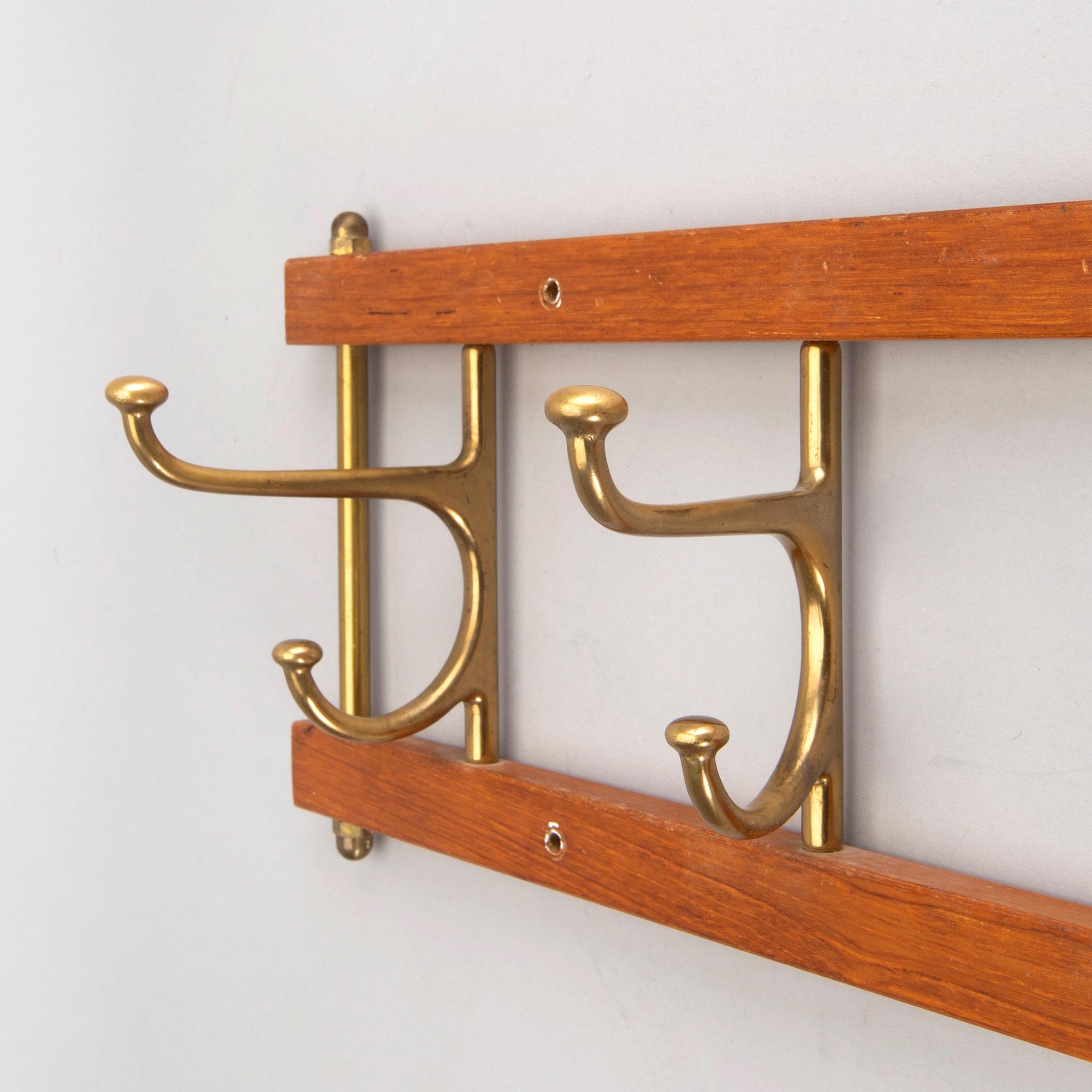 A pair of coat hangers mid 1900s.