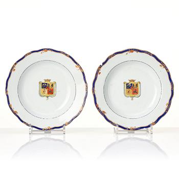 A set of 8 Chinese Export armorial soup dishes, Qing dynasty, circa 1790's.