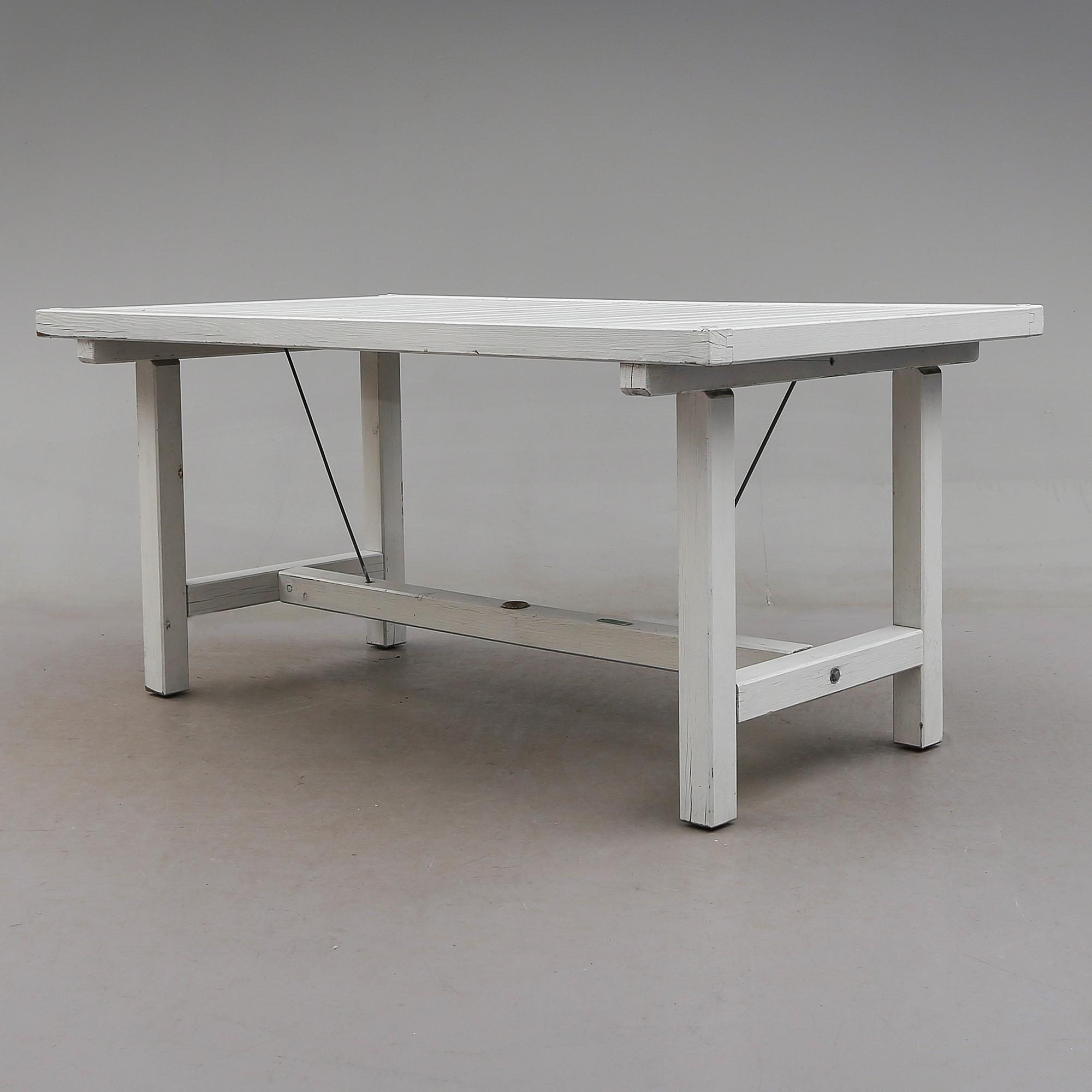 BORD, Elsa Stackelberg, Fri Form, 1900-talets andra hälft.