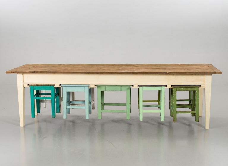 MATBORD med PALLAR 9 st, 1900-tal.