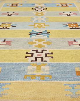 Agda Österberg, A CARPET. Flat weave. 307 x 178 cm. Signed AGDA ÖSTERBERG.