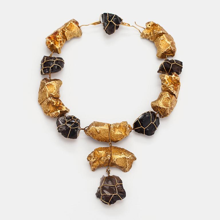 Björn Weckström, "Offering lambs", a 14K gold and smoky quartz necklace. Helsinki 1964.