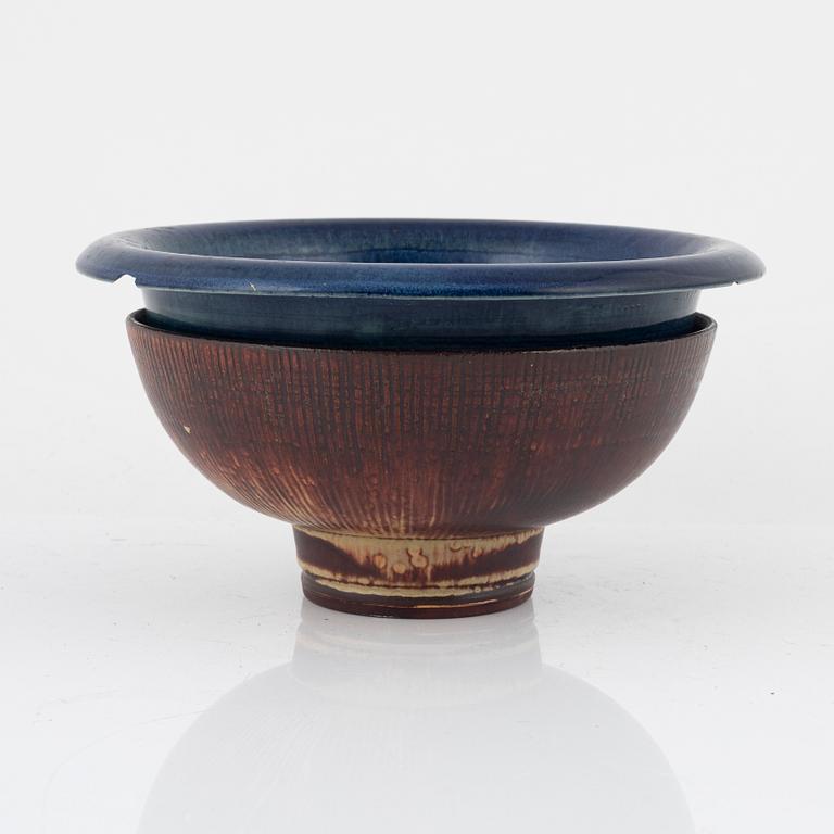 Wilhelm Kåge, a 'Farsta' stoneware bowl, Gustavsbergs studio, 1944.