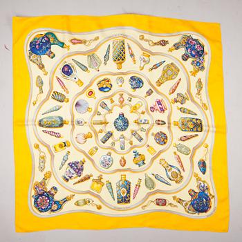 SCARF, "Qu'Import le Flacon", Hermès.