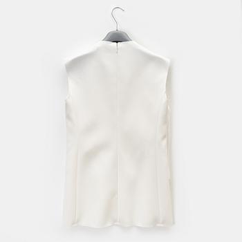 Céline, a bow top, size 36.