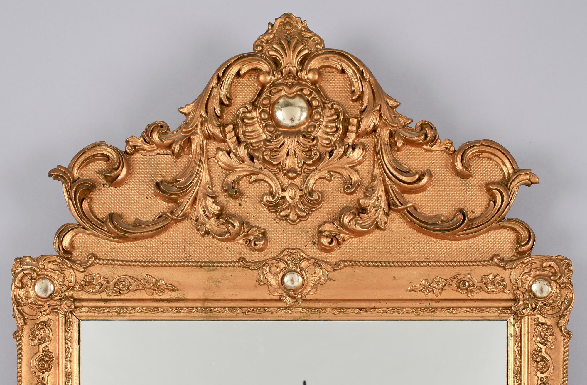 SPEGEL, nyrokoko, etikettmärkt Carl Berg, Hamburg, 1800-talets mitt.