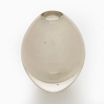 Gunnel Nyman, vas, modell "GN 58", signerad G. Nyman Nuutajärvi Notsjö -56. Formgiven 1948.