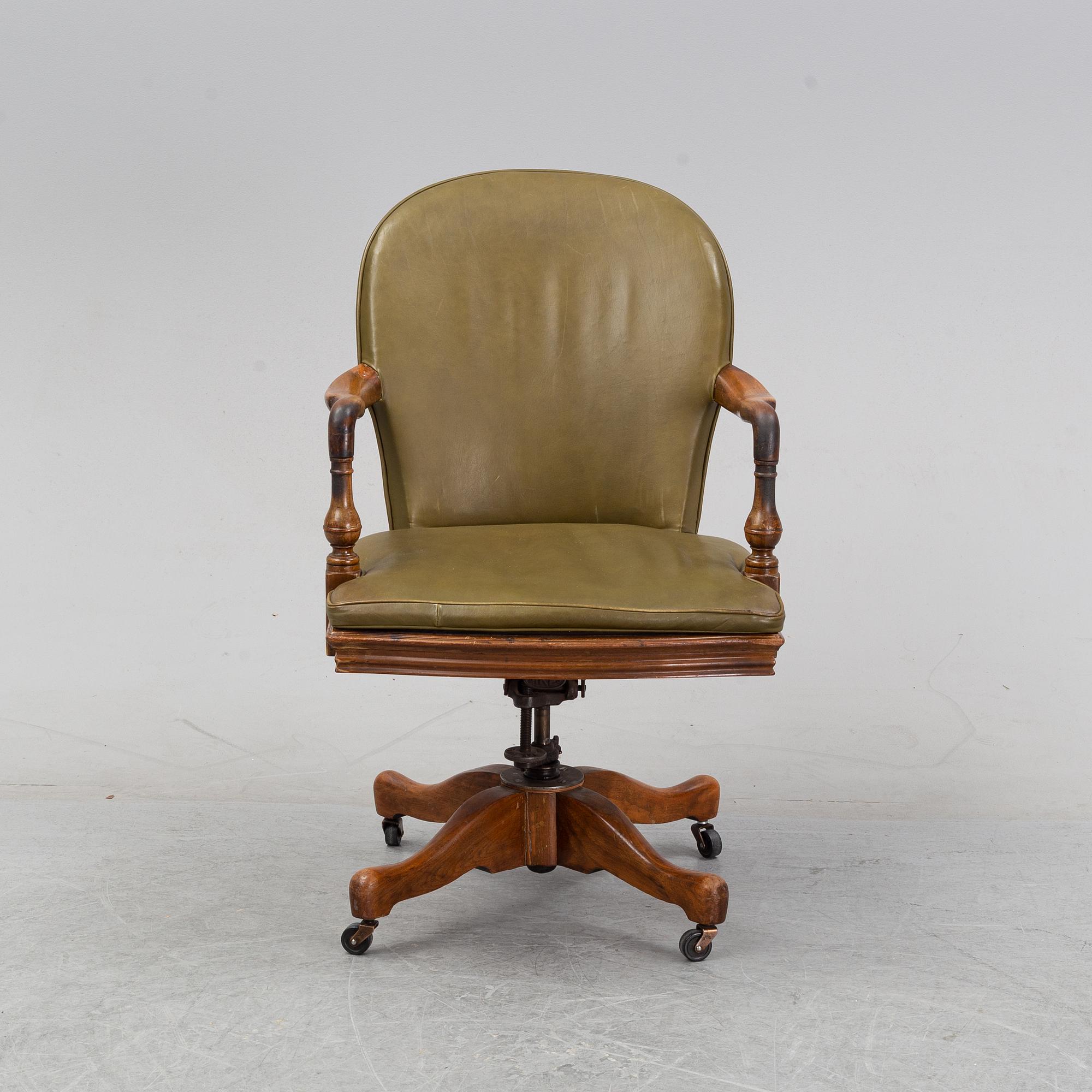 A desk chair, The Sikes Company, Buffalo, New York, first half of the 20th century.