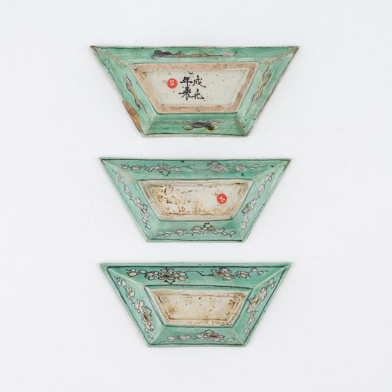 A set of three cabaret dishes, Qing dynasty, 18th  Century.