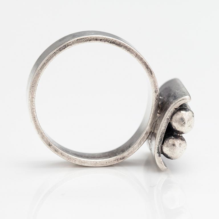 Elis Kauppi, A sterling silver ring. Kupittaan kulta, Turku 1964.