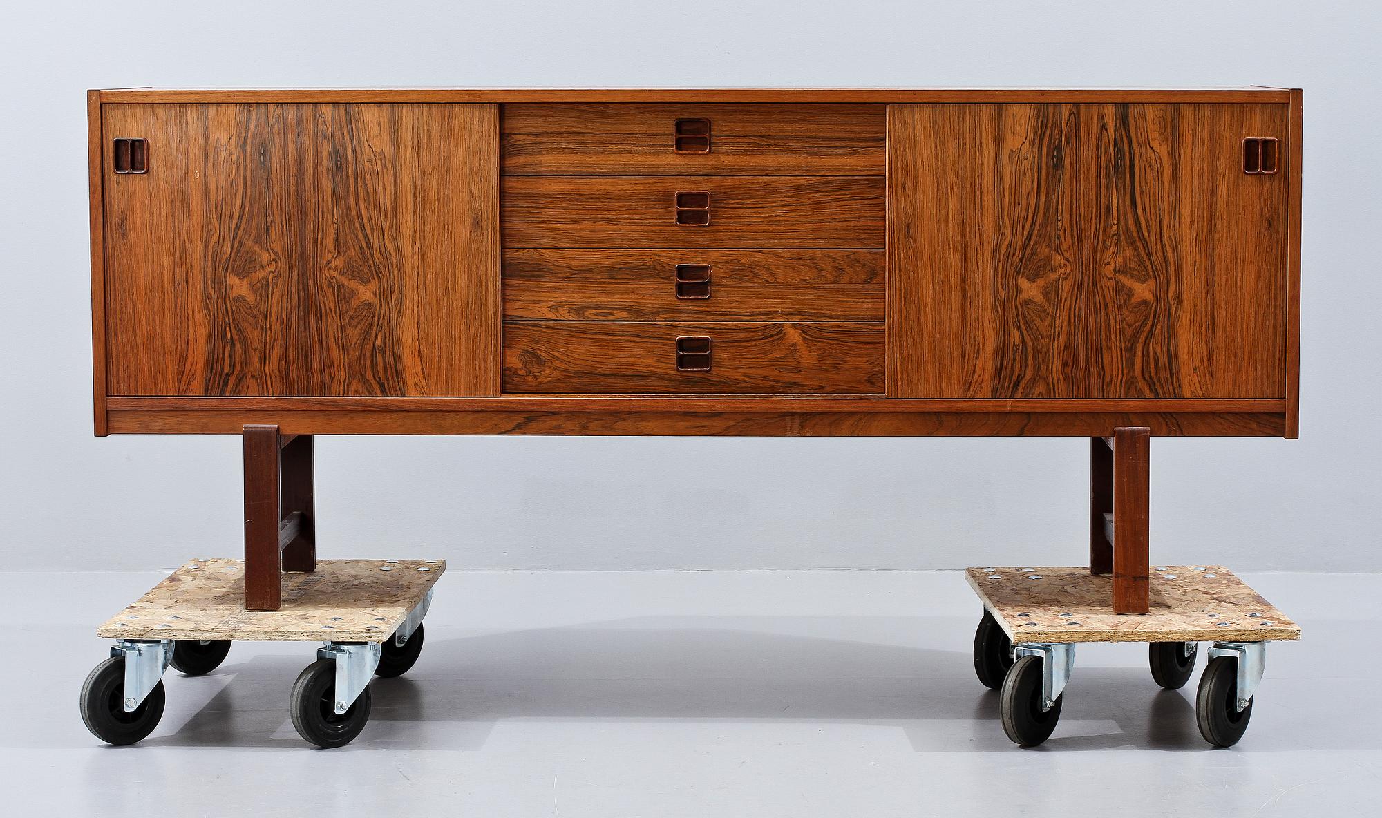 SIDEBOARD, 1960-tal.