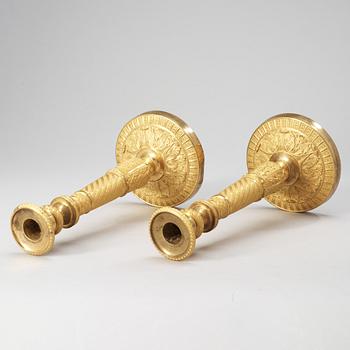 LJUSSTAKAR, ett par. Frankrike, 1800-talets början. Empire.