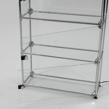 Display cabinet, USM Haller, 2000s.