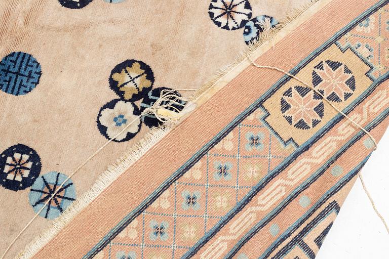 A carpet, China, ca 270 x 180 cm.
