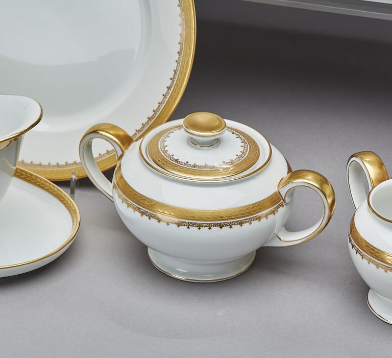 MATSERVIS, 81 delar, porslin, Rosenthal, vissa delar märkta "Helena" resp "Winnifred".