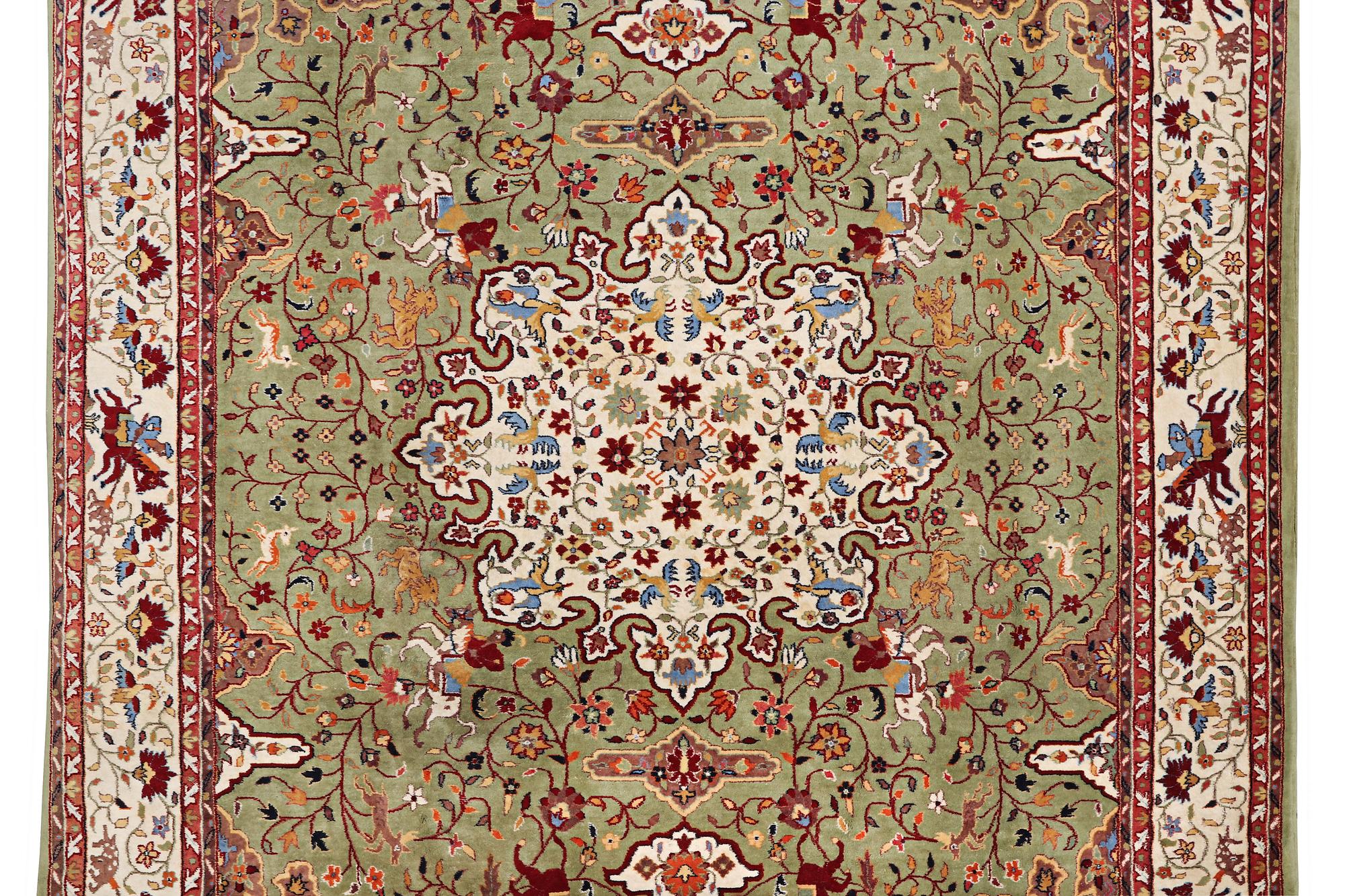 Matta, Sarouk, ca 354 x 256 cm.