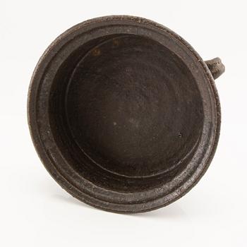 Kyllikki Salmenhaara, bowl, chamotte stoneware, signed in the base KS Arabia.