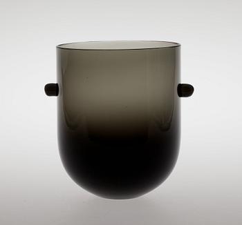 Timo Sarpaneva, A SET OF TWO BOWLS.