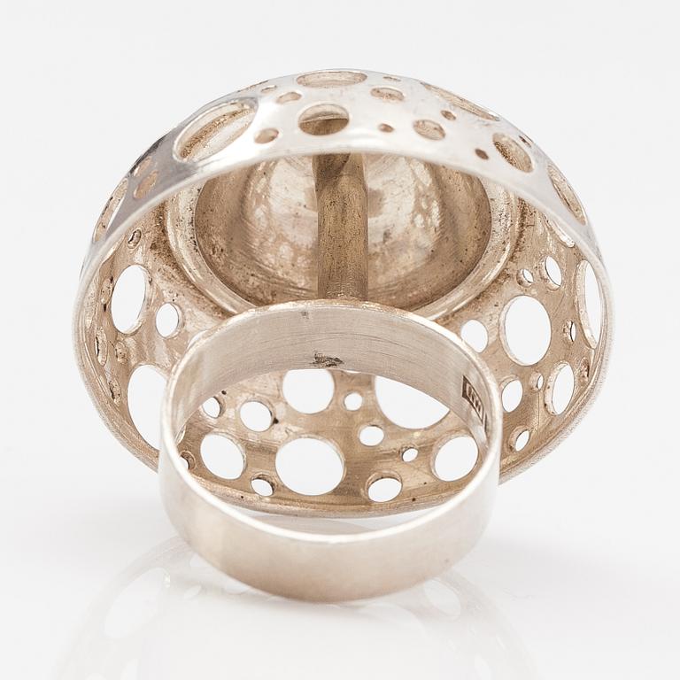 Liisa Vitali, A sterling silver ring "Nuppu". Westerback, Helsinki 1971.