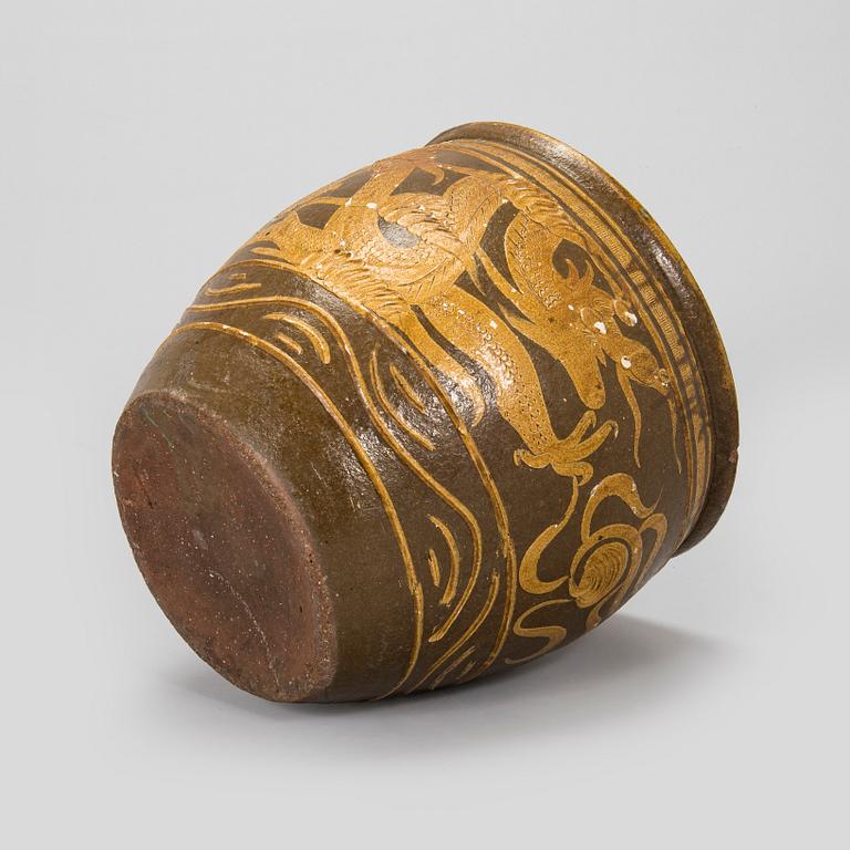 Lattiaruukku, keramiikkaa. Kiina, 1900-luku.