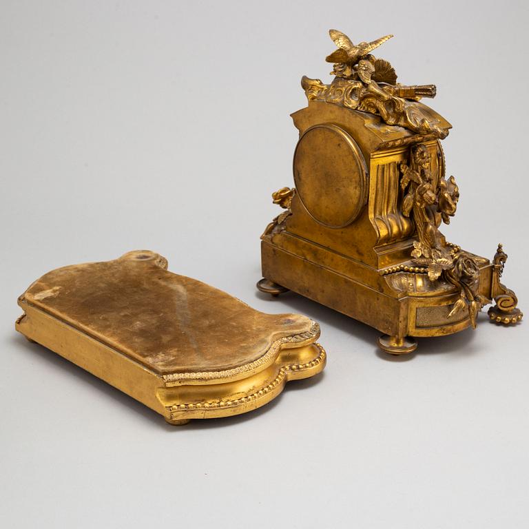 BORDSGARNITYR, 3 delar, Tiffany & Co, New York, omkring år 1900.