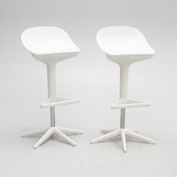 Antonio Citterio con Toan Nguyen, a pair of barstools, Kartell.