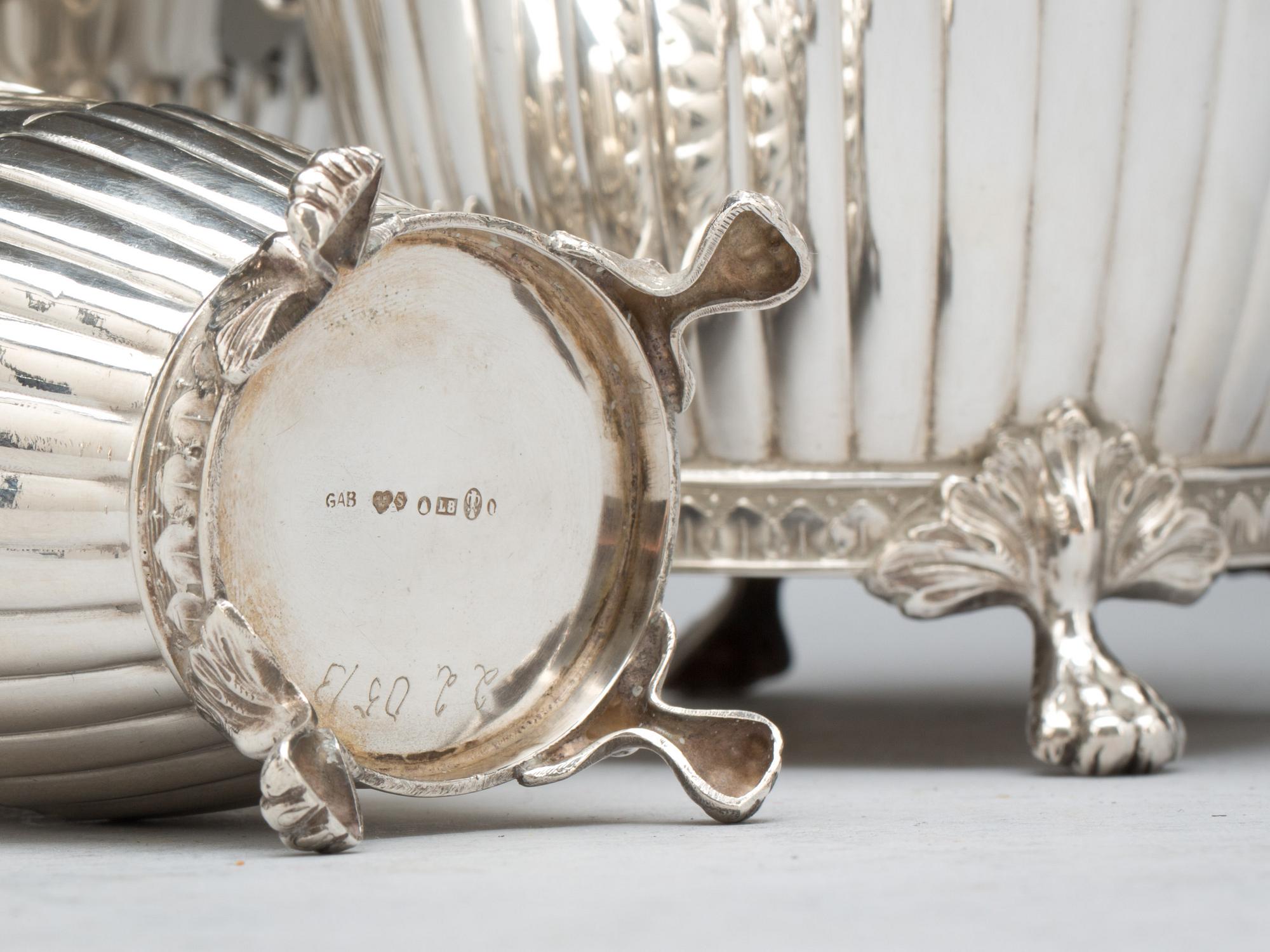 KAFFEKANNA, SOCKERSKRIN och GRÄDDKANNA, silver, empirestil, GAB, 1900-talets första hälft, total vikt 1080g.
