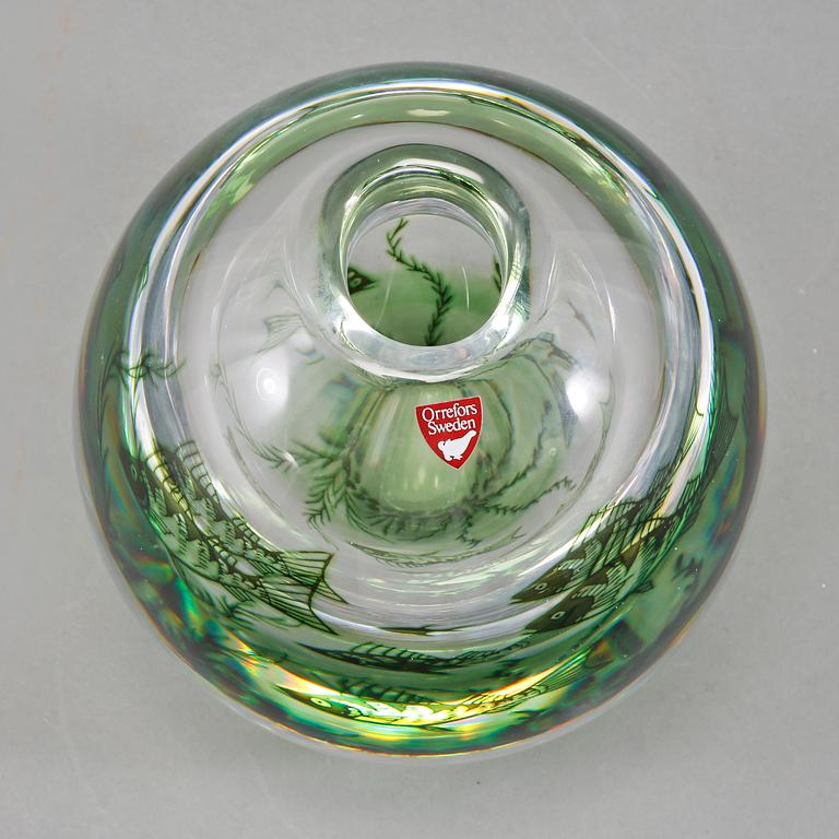 VAS, glas, "Fiskgraal", Edward Hald, Orrefors, 1900-talets andra hälft.