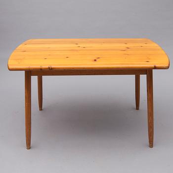 BORD och BÄNKAR, 2 st, Laukaan Puu, 1900-talets mitt.