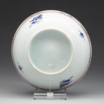 A famille rose punch bowl, Qing dynasty, Jiaqing (1796-1820).