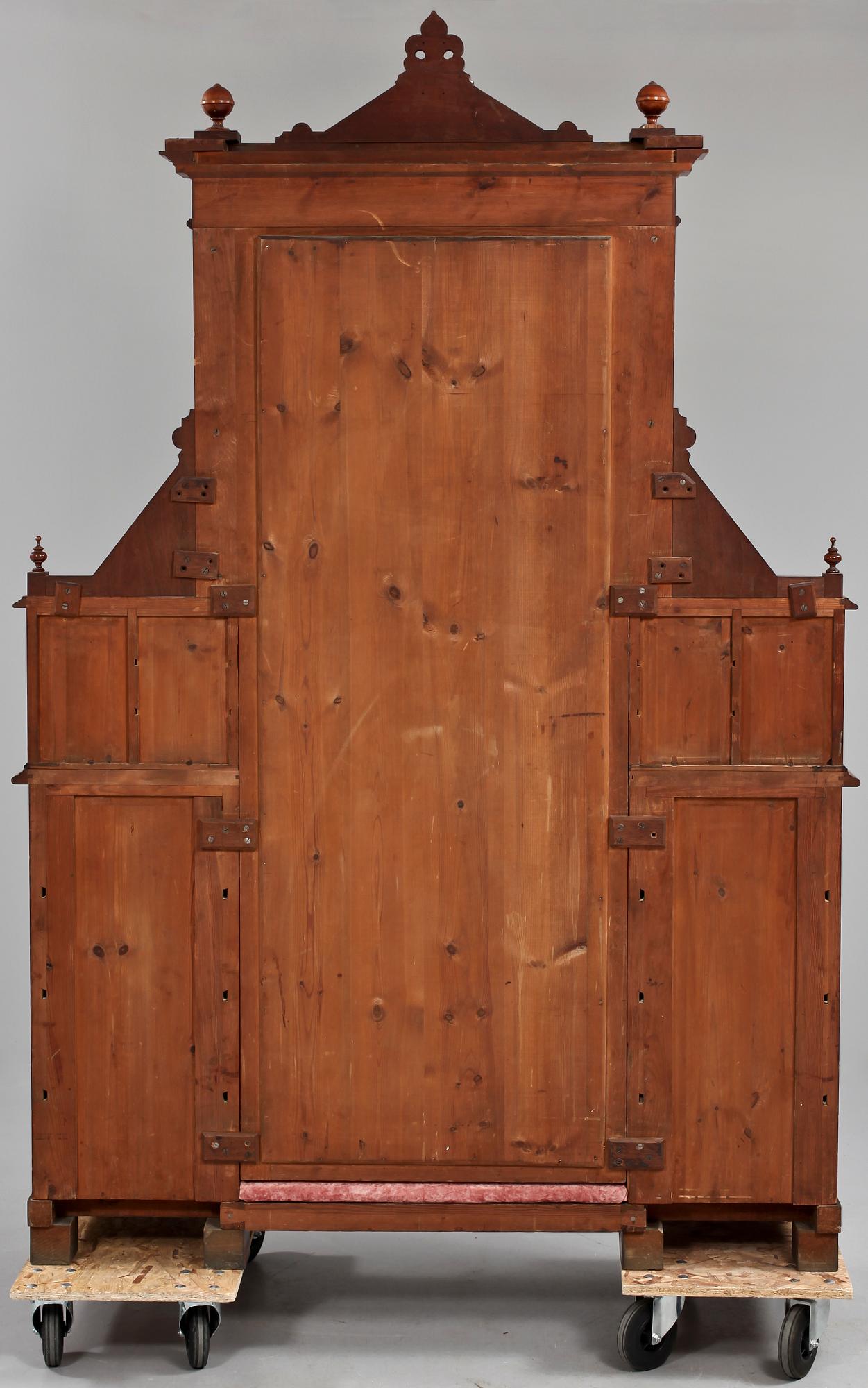 HALLMÖBEL, nyrenässans, 1800-talets andra hälft.