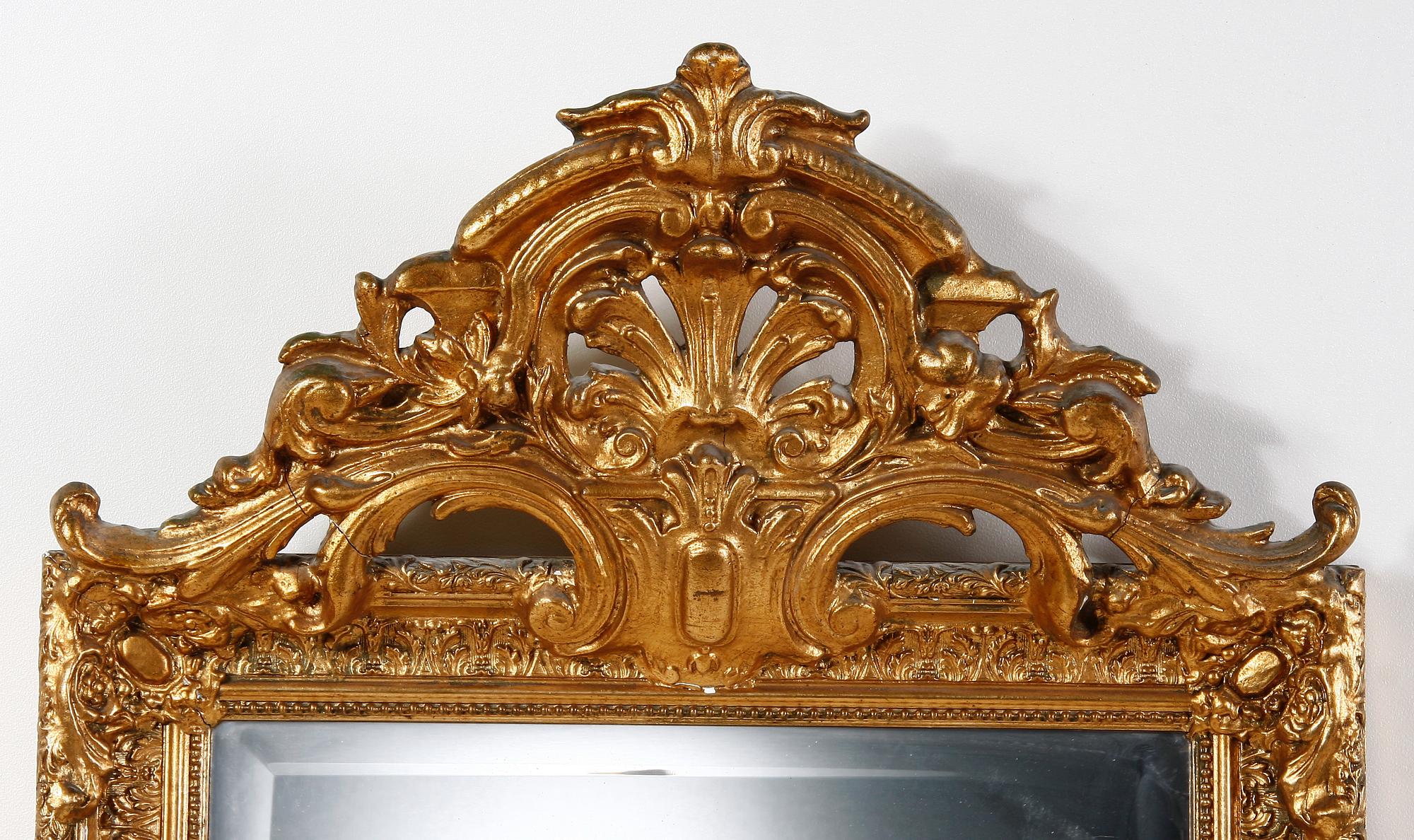 SPEGEL MED KONSOLBORD. Nyrokoko, 1800-talets andra hälft.