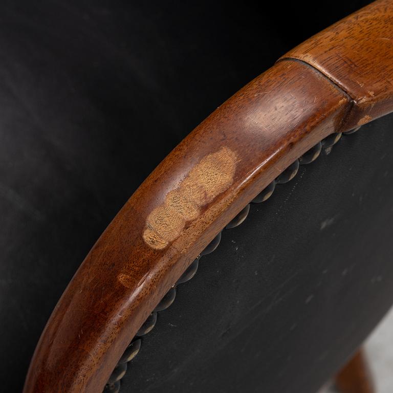 Carl Malmsten, a mahogany 'Advokaten' armchair.