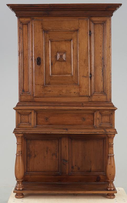 SKÅP, senbarock 1700-tal.