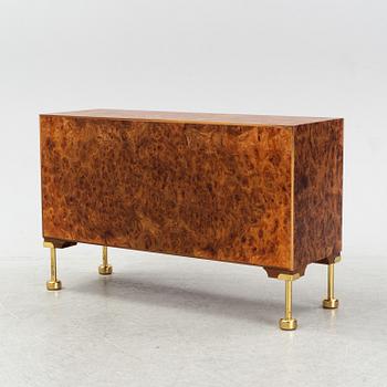 Josef Frank, Josef Frank, "Tyresöbyrån" modell 2170 Firma Svenskt Tenn, formgiven 1954, tillverkad efter 1985.