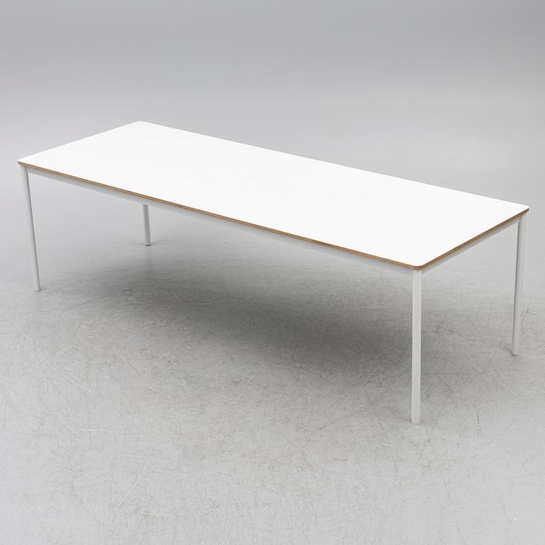 Mika Tolvanen, dining table "Base", Muuto,
